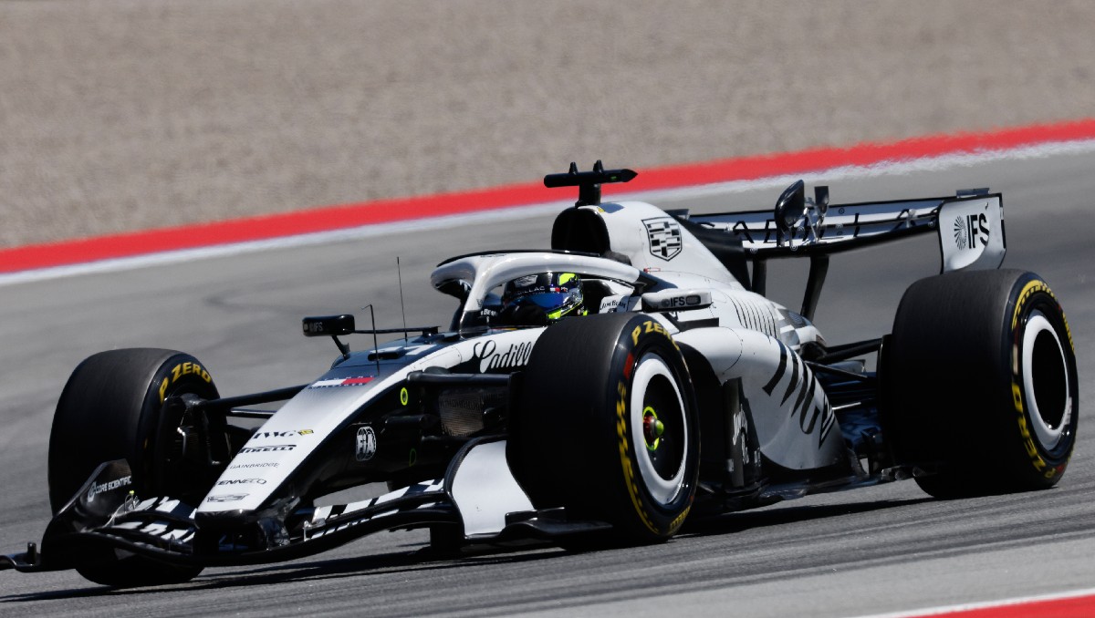 'Checo' Pérez, eliminado en Q1 del Gran Premio de Barcelona (AP)