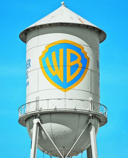Banqueros buscan más de 40 mil mdd en deuda para la fusión Paramount-Warner. Reuters