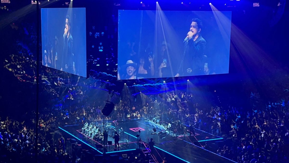Christian Nodal enciende la Arena Monterrey | Ileana González