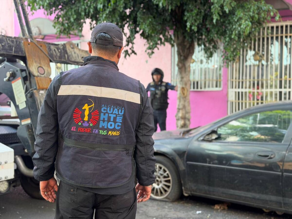 La alcaldía Cuauhtémoc supera los 3 mil 500 vehículos abandonados retirados de la vía pública. | Especial