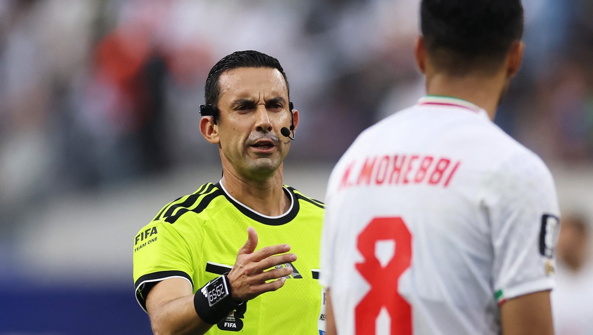 César Ramos debuta en el Mundial 2026 e iguala récord de arbitraje mexicano (AFP)