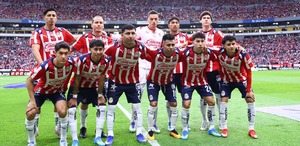 Chivas ha regresado a la actividad de pretemporada para planear el Apertura 2026, aunque aún espera incorporar a sus refuerzos.