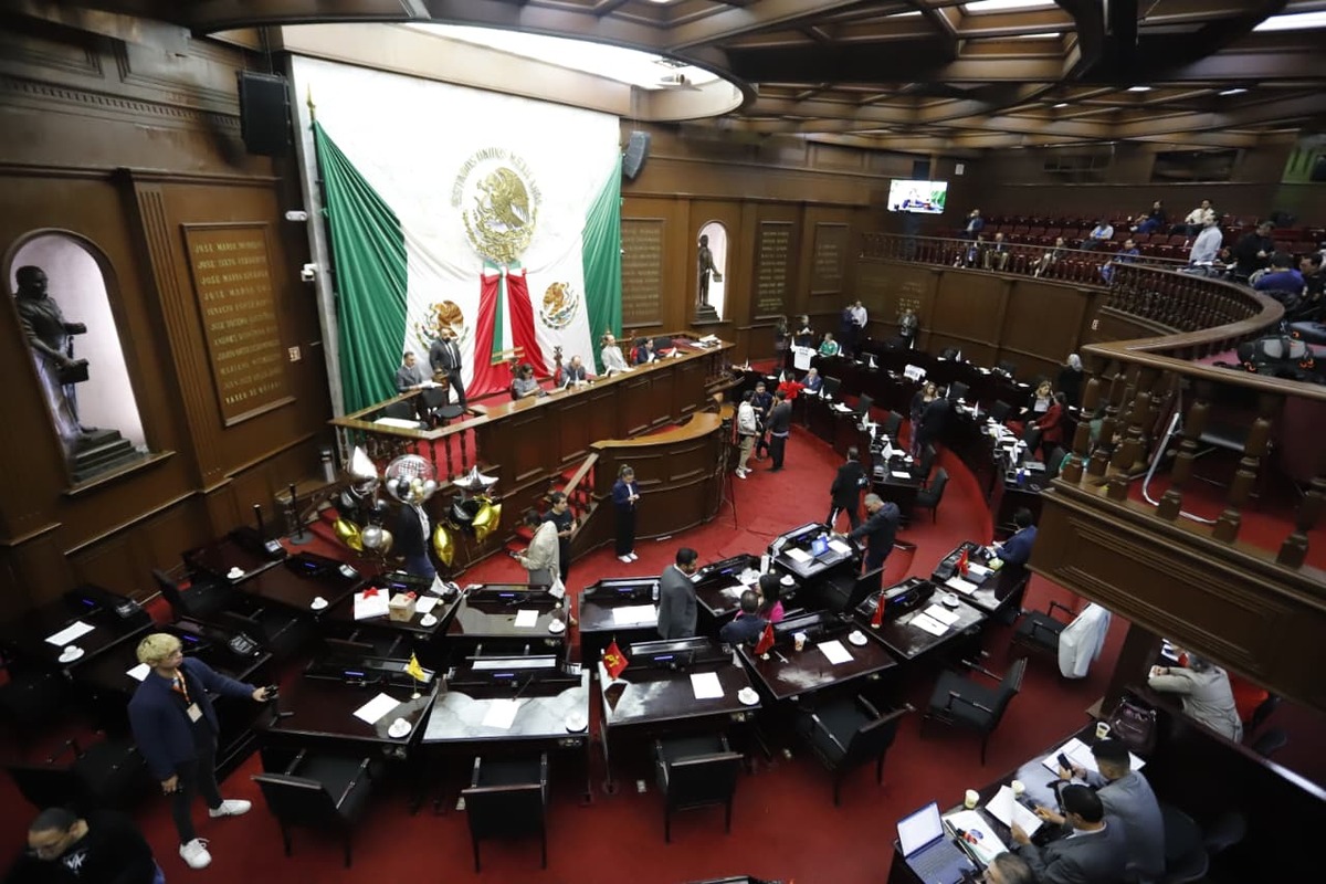 El Gobierno de Michoacán abre una investigación penal y administrativa por presunta apología del delito en un evento oficial. | Especial