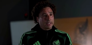 Guillermo Ochoa no pudo contener las lágrimas al leer una emotiva carta que le escribió su hija, donde asegura que 'serán campeones del mundo juntos'