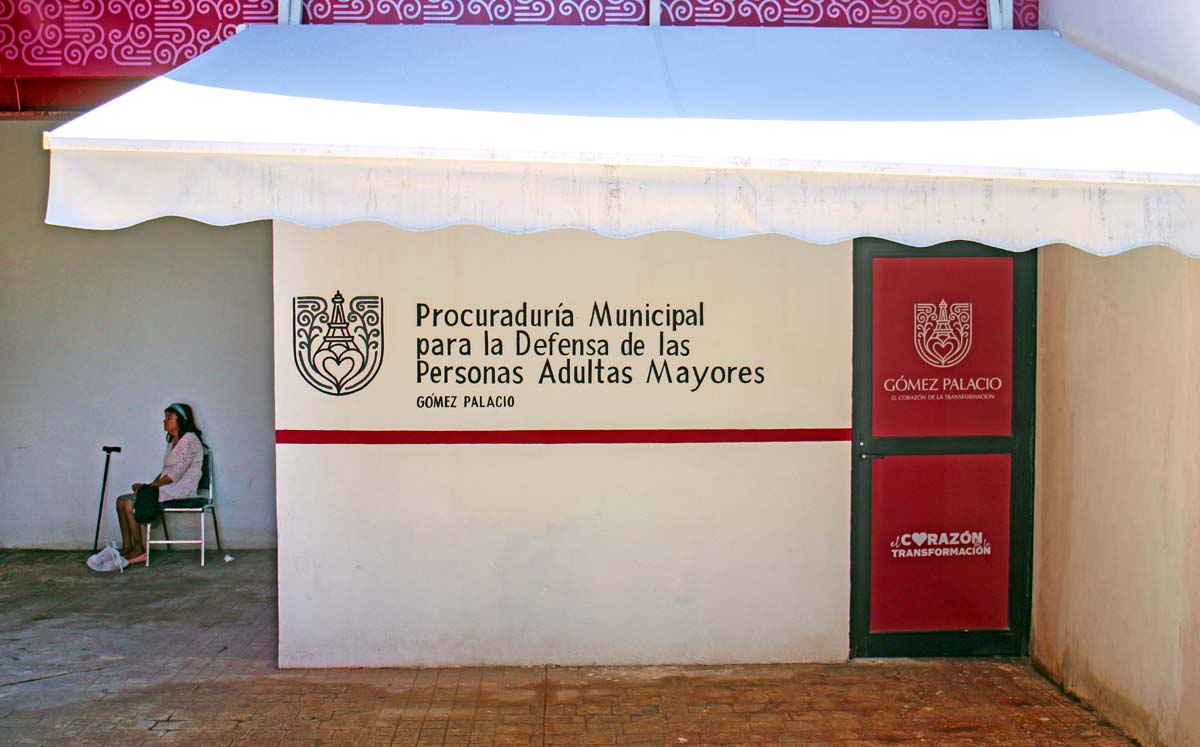 Procuraduría Municipal para la Defensa de la Personas Adultas Mayores de Gómez Palacio. | Foto: Roberto Amaya