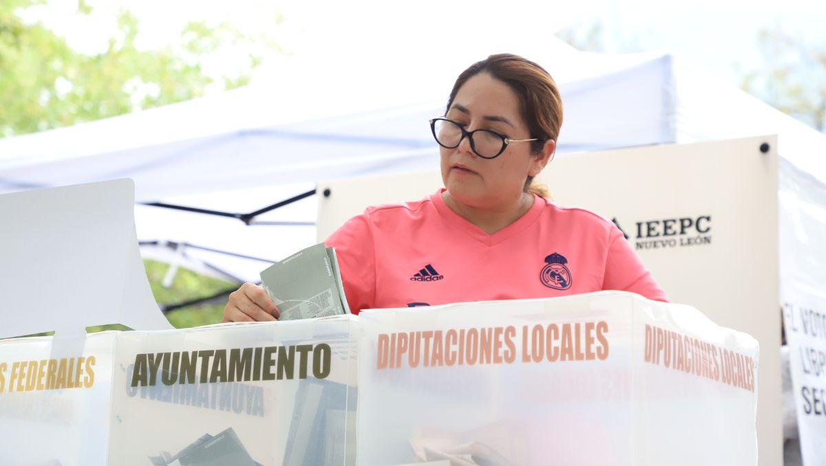La autoridad electoral afirmó que las mujeres enfrentan mayores obstáculos. Leonel Rocha