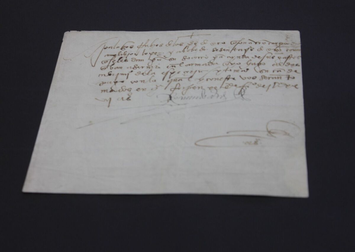 Documento firmado por Hernán Cortés recuperado por el FBI. | Especial
