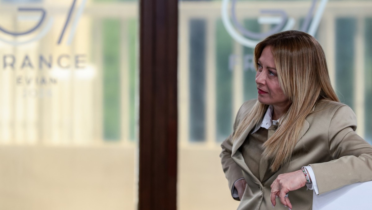 Mark Carney y otros mandatarios celebraron el avance de la primera ministra italiana dejando de fumar | Foto: AP
