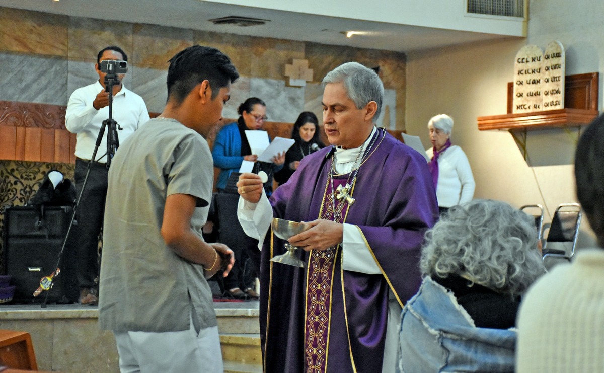 La medida que se implementará a la inmediatez ha generado polémica entre la comunidad católica. (Foto archivo: Roberto Amaya)