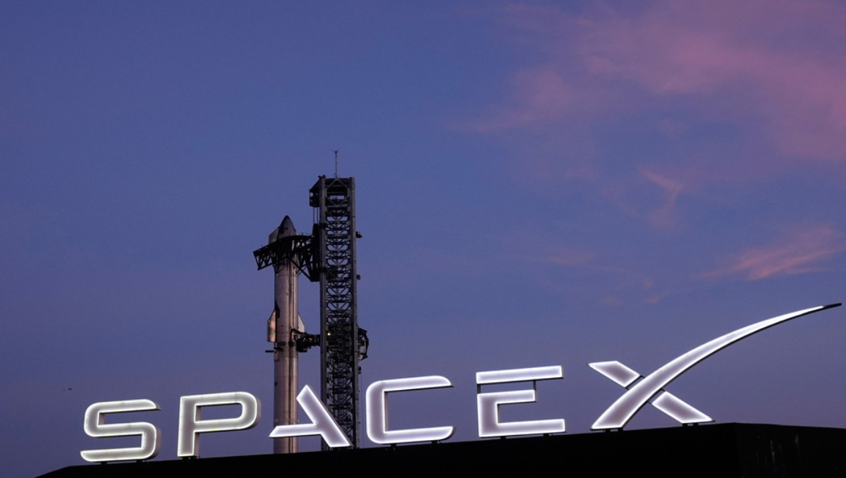 SpaceX indicó en abril que tenía los derechos para comprar Cursor, o pagar 10 mil millones de dólares para "trabajar juntos".