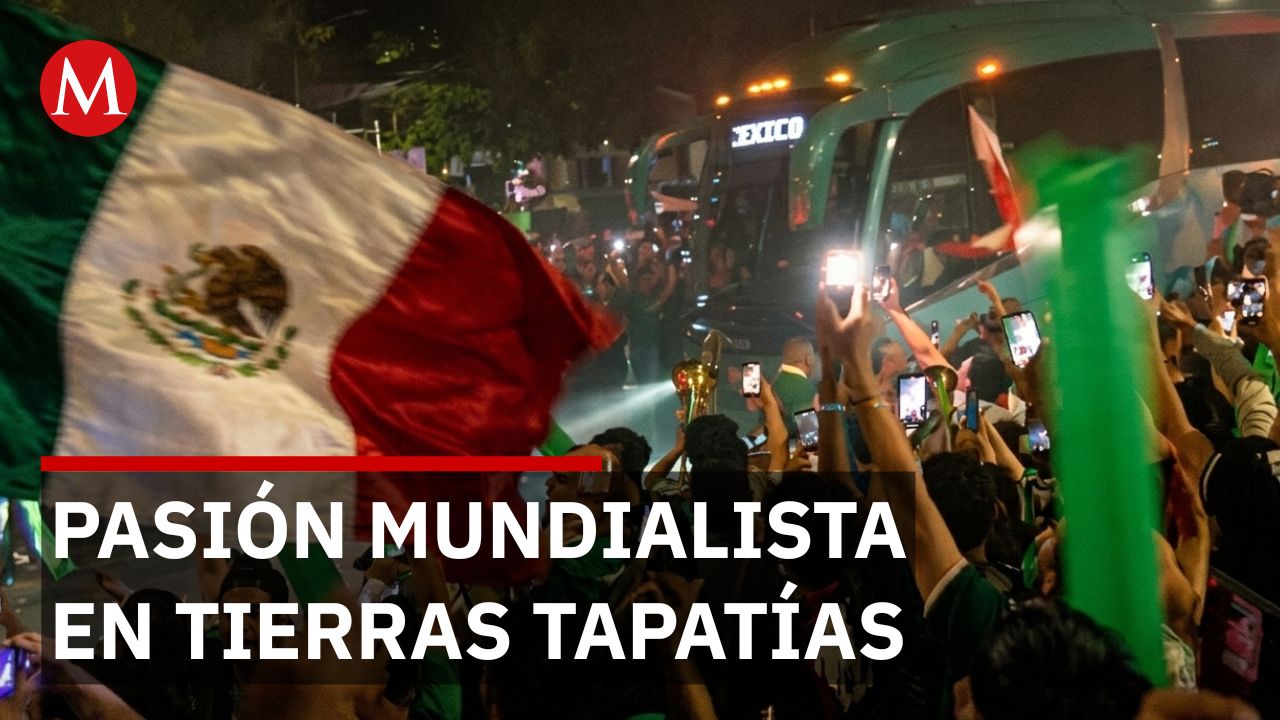 Cientos de mexicanos viajan horas desde pueblos para apoyar a la selección ante Corea