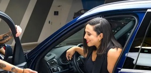 En el mercado automotriz, donde casi 9 de cada 10 autos financiados en México son nuevos, Kavak destaca por cerrar la brecha en el segmento de seminuevos.