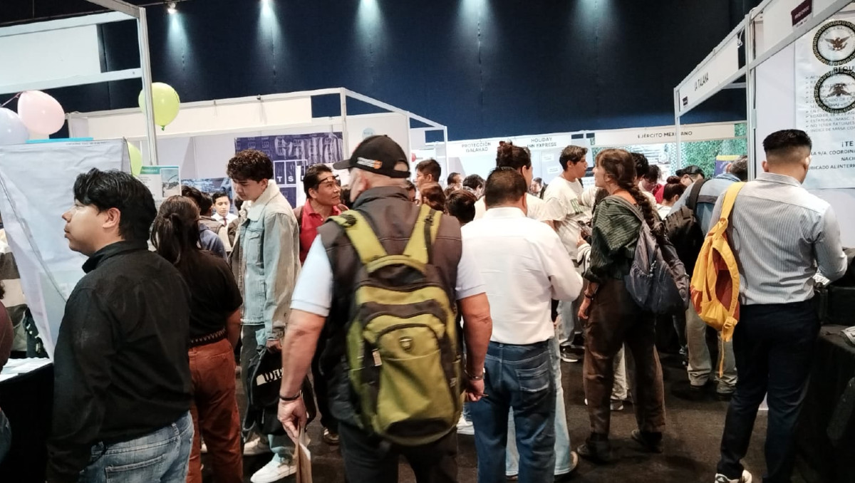 Se desarrolla la séptima feria del empleo en Puebla capital | Angélica Tenahua