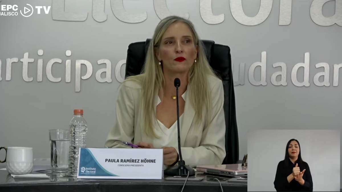 Paula Ramírez Höhne durante su última sesión al frente del IEPC. (Tomada de youtube)