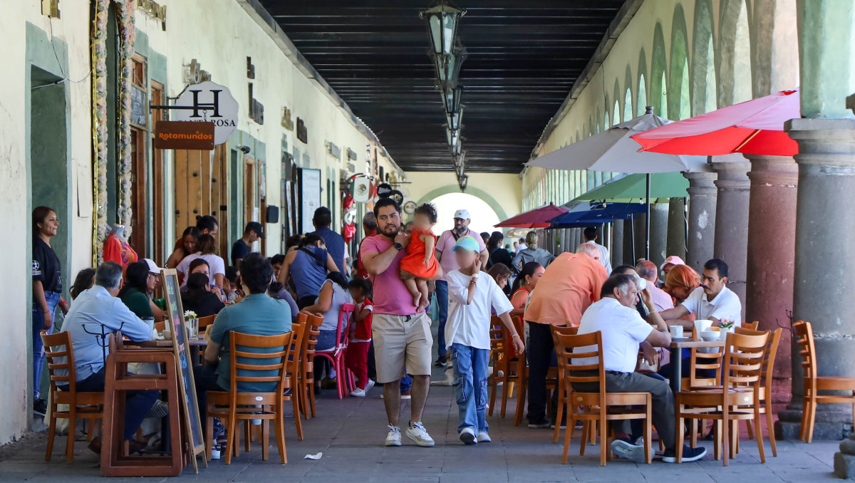 Restauranteros esperan afluencia moderada por el Día del Padre en Puebla | Agencia Es Imagen