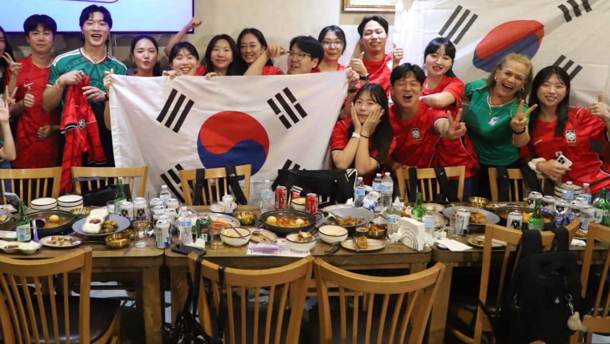Los aficionados de Corea del Sur se reunieron en un ambiente de alegría y compañerismo. | Luis Guerra