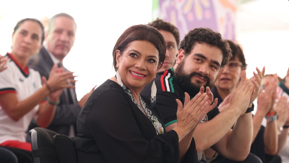 Brugada firma alianza para que transmisión Mundial no cueste a CdMx