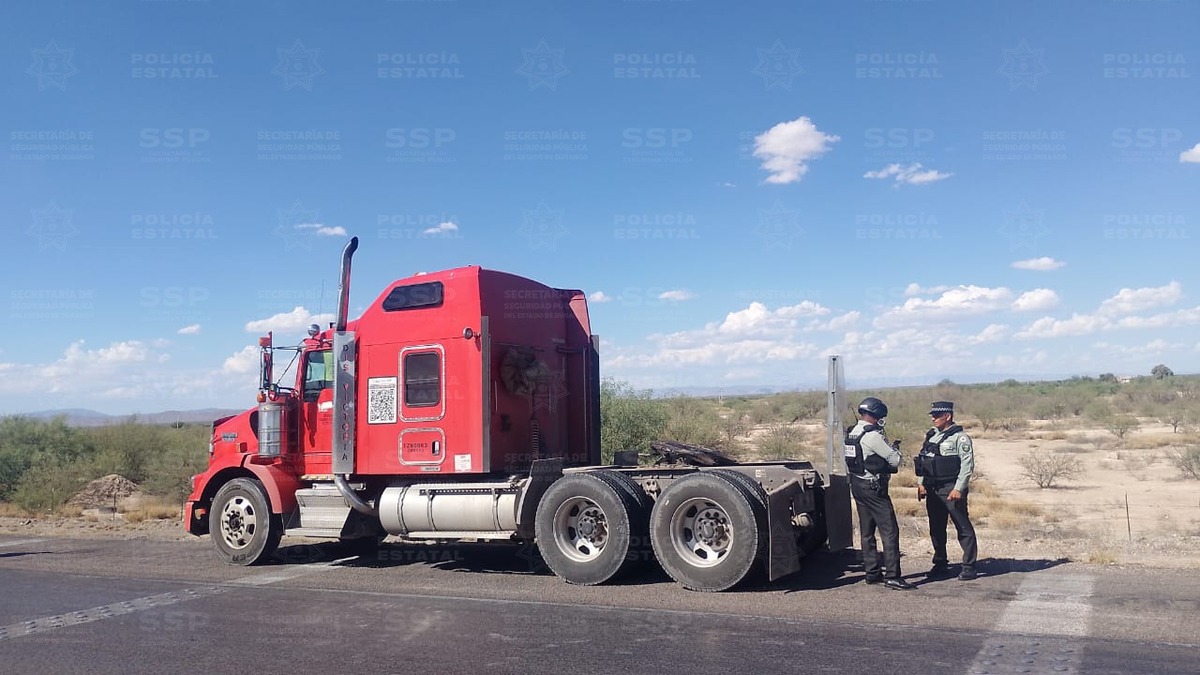Autoridades localizaron el tractor mediante GPS en Bermejillo, pero el conductor y la pipa cargada con combustible continúan desaparecidos.| Especial.