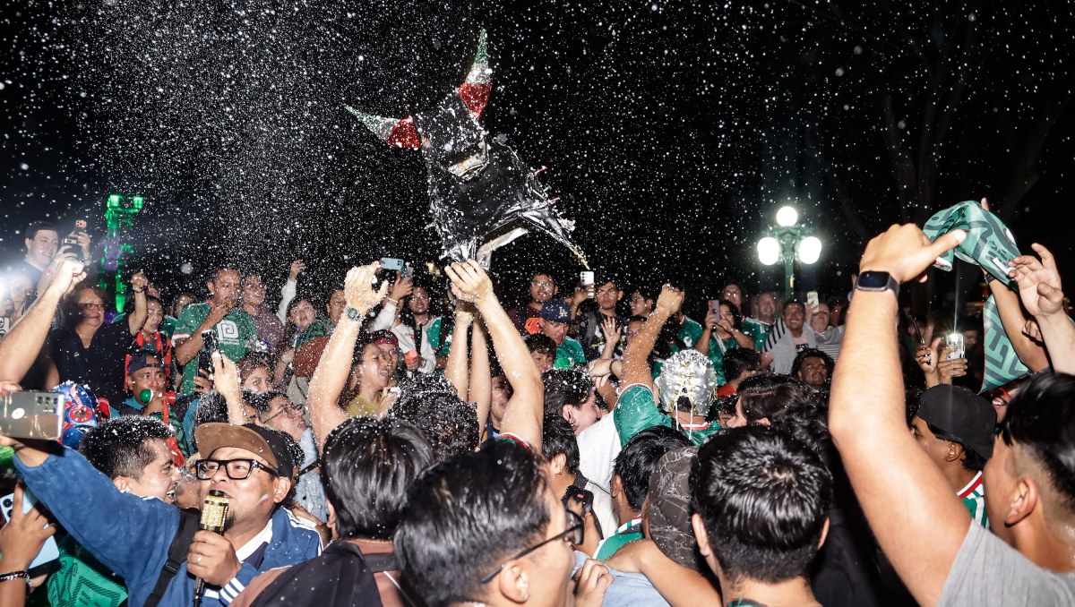Puebla celebra triunfo de la Selección Mexicana | Agencia EsImagen