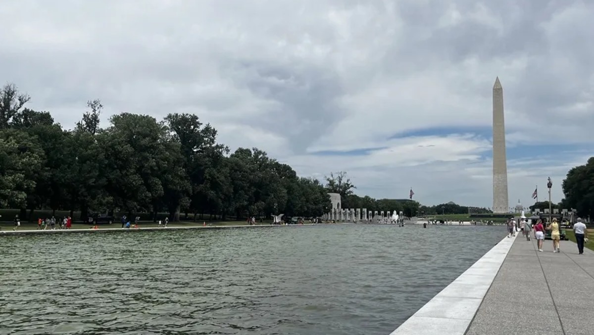 Trump defiende la remodelación del estanque de Washington. | Foto: EFE
