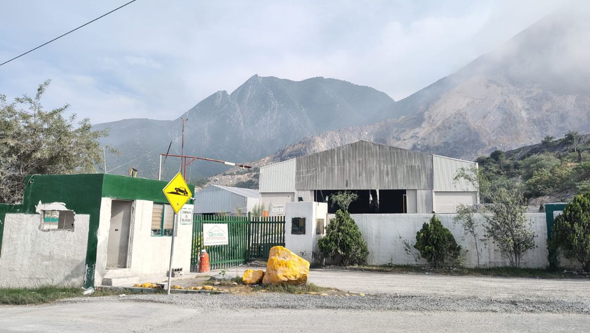 El accidente ocurrió cuando el trabajador realizaba maniobras en una ladera. Agustín Martínez