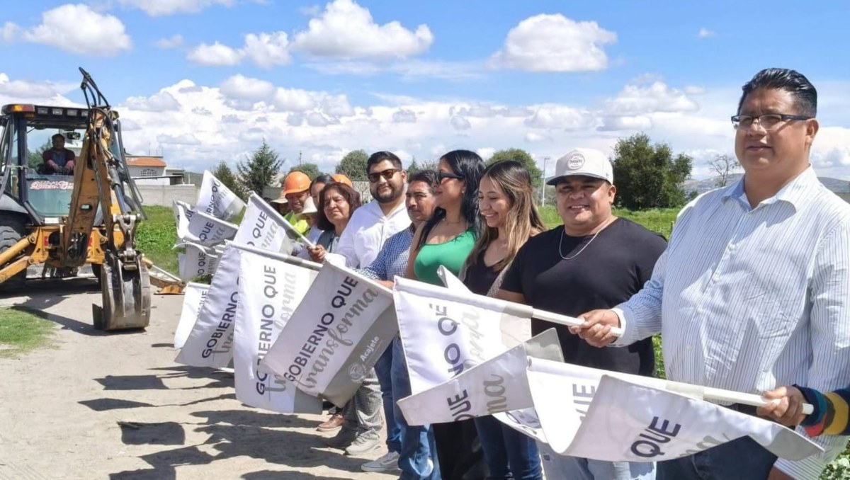 Ampliación de drenaje sanitario en Apango de Zaragoza | Especial