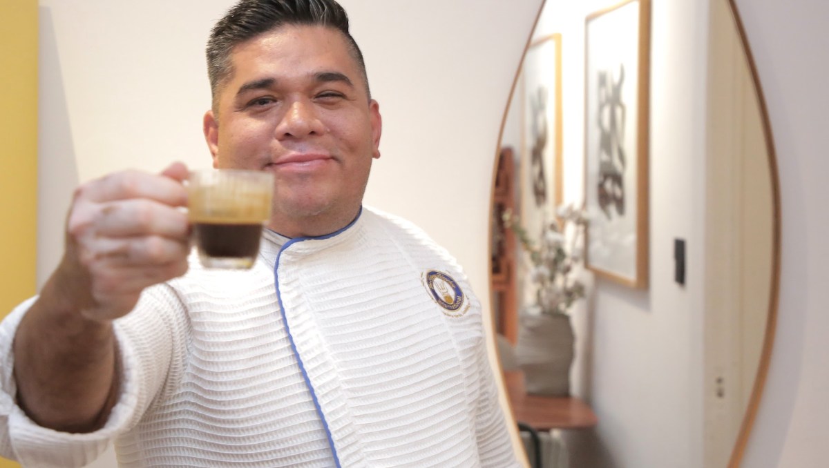 Café, arte y cultura: Julián Martínez presenta libro sobre la caficultura mexicana