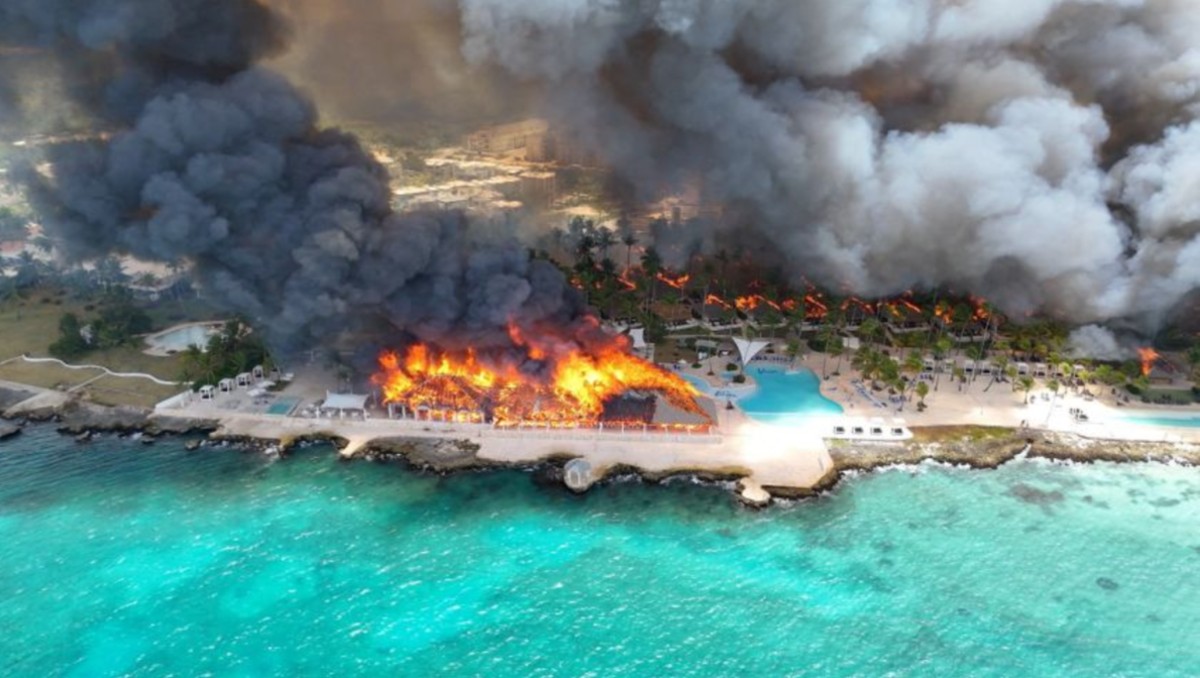Las causas que originaron el fuego en el resort continúan bajo investigación | Foto: Redes Sociales
