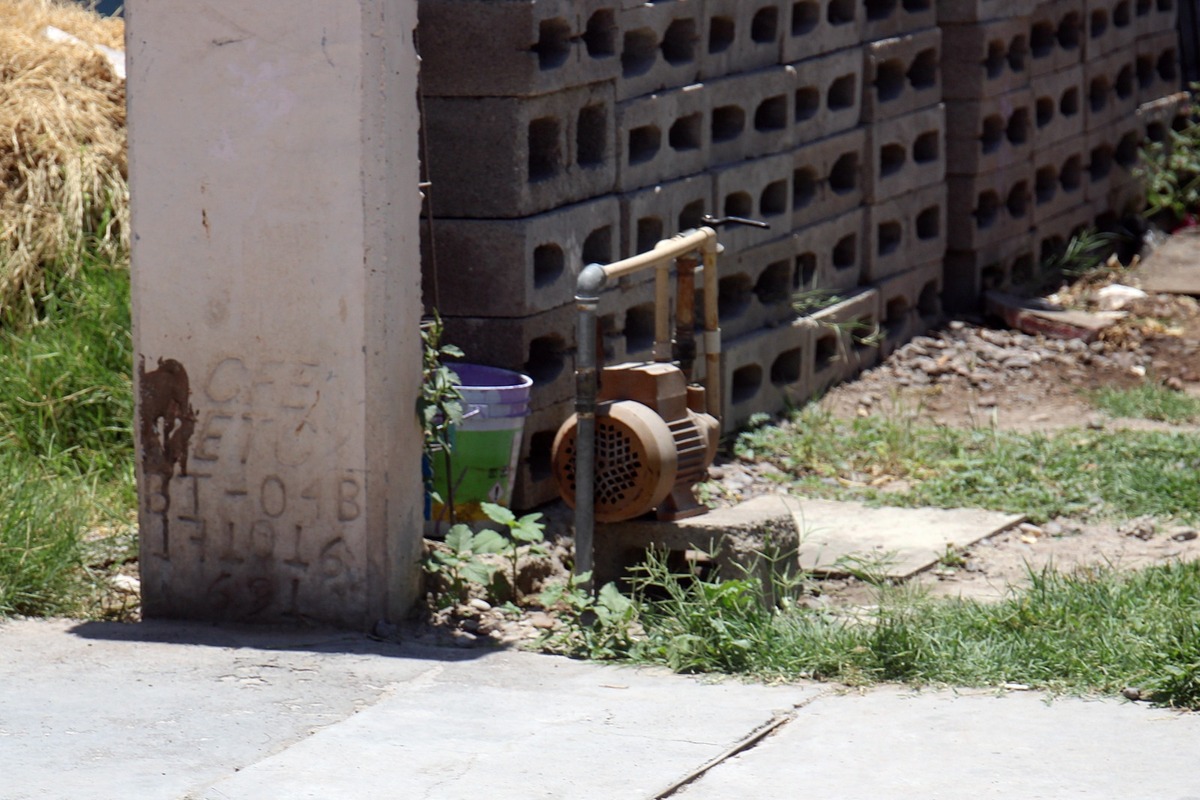 En Gómez Palacio no habrá flexibilidad para quienes sean sorprendidos con tomas clandestinas de agua.  (Archivo: Rolando Riestra)