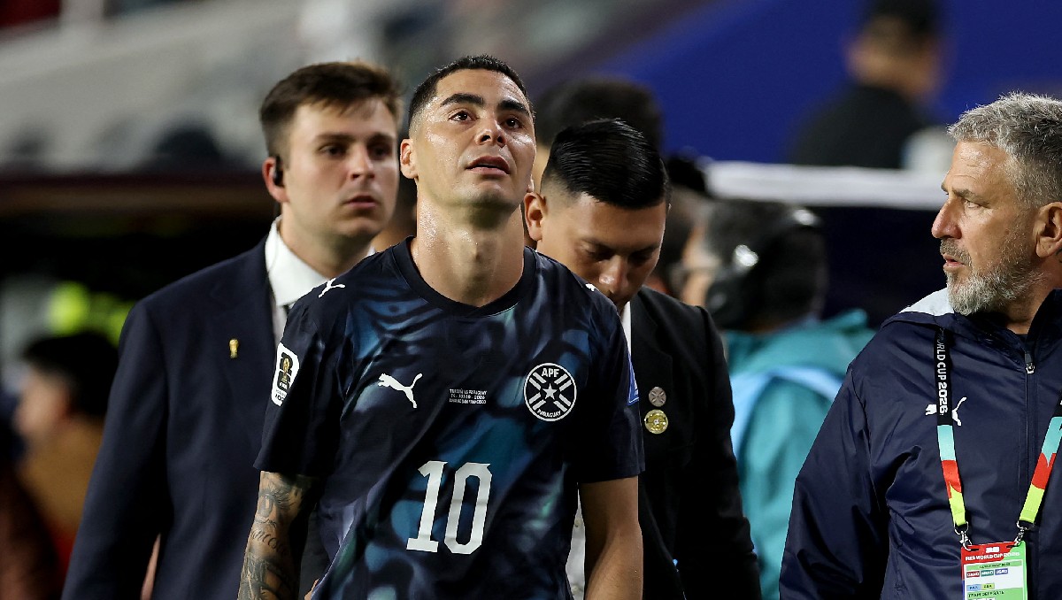 ¿Por qué Miguel Almirón fue expulsado del partido de Turquía vs Paraguay? (AFP)