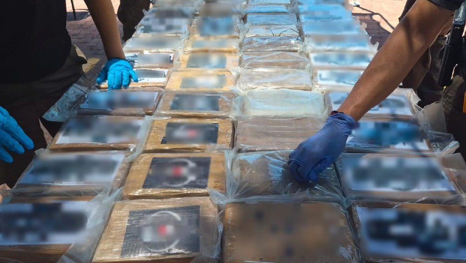 Autoridades federales incautan 268 paquetes de droga en el recinto portuario de Manzanillo | Foto: SSPC