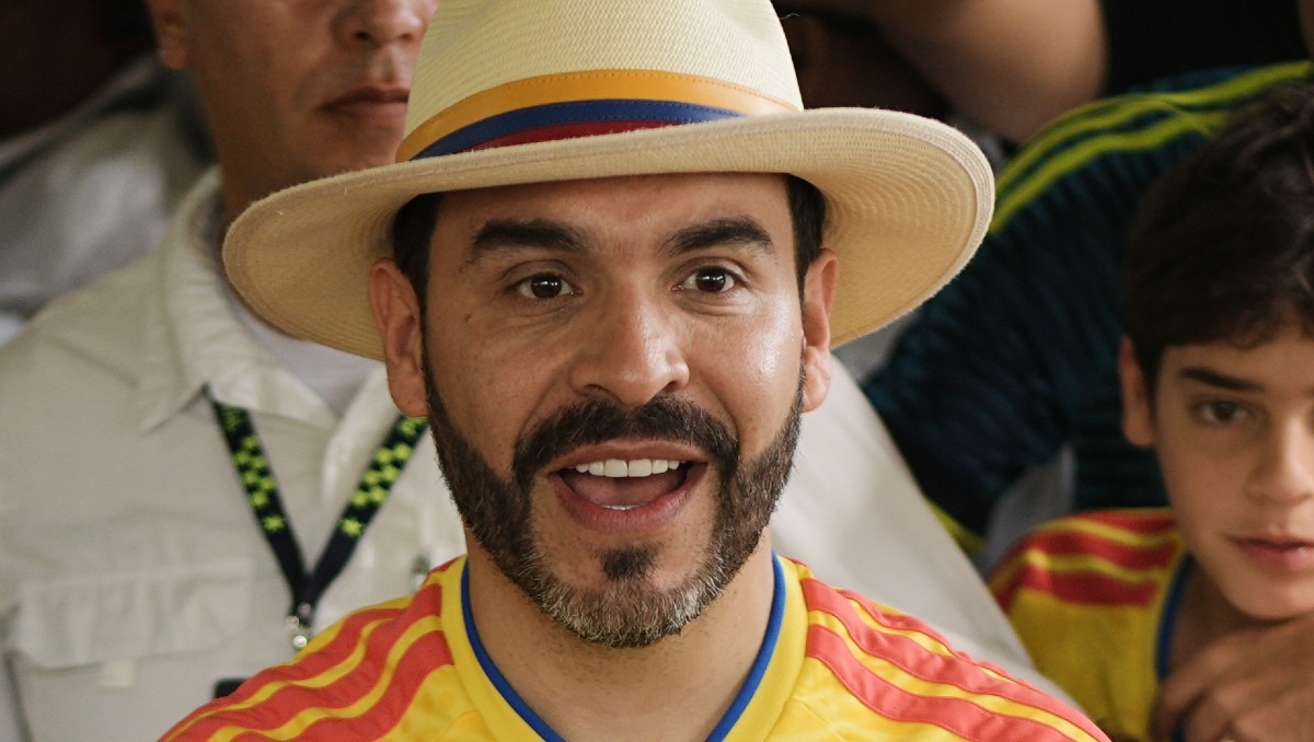 El abogado de ultraderecha se proclamó como el presidente electo de Colombia tras el conteo preliminar. | Foto: AP