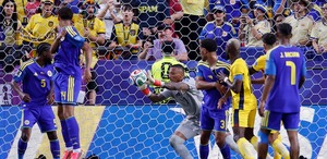 Curazao logró el empate ante Ecuador con el arquero Room como máxima figura para conseguir su primer punto en un Mundial