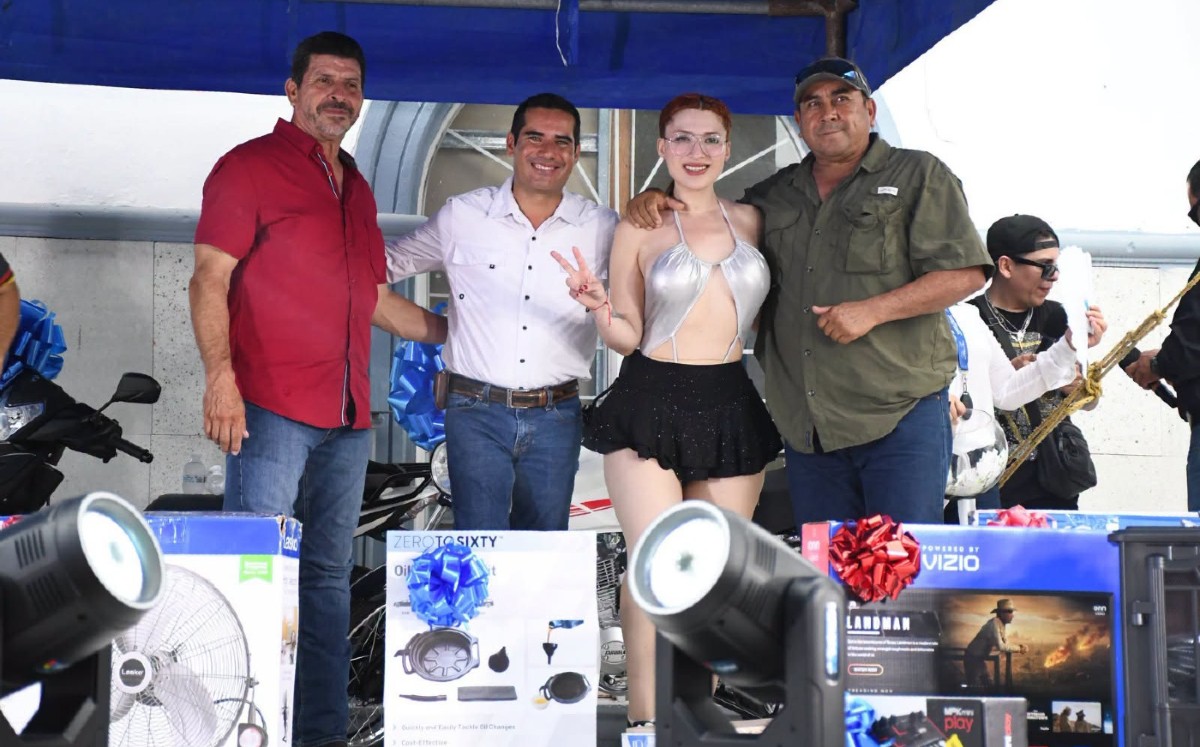Festejo del Día del Padre en Llera desata controversia por show de influencer. | Foto: Especial Facebook de Moisés Borjón Olvera