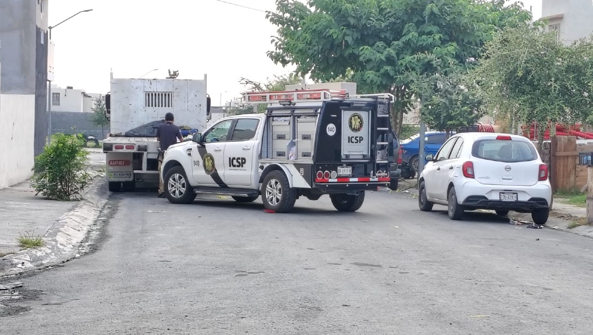 Tras el ataque la víctima caminó poco más de 20 metros en busca de auxilio. | Agustín Martínez