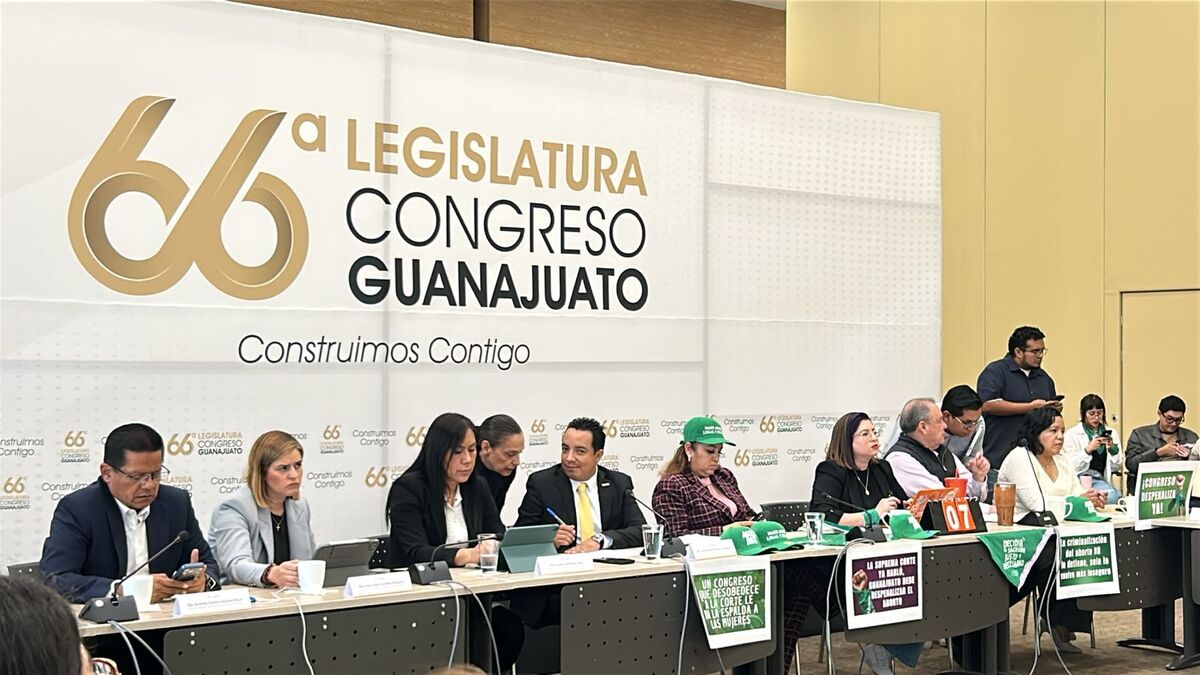 Durante la mesa de trabajo hubo presencia de colectivos. | Rocío Hernández
