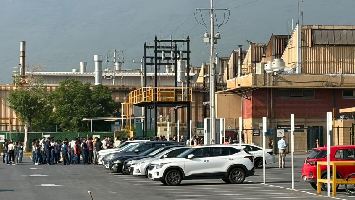 los elementos de seguridad procedieron a abanderar el perímetro afectado | Gabriela Garza