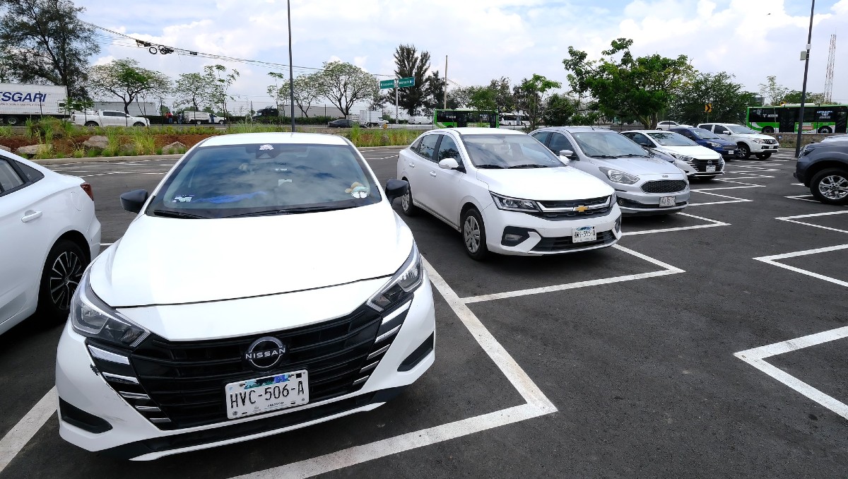 Exhortan a hacer uso de servicio autorizados y espacios para plataformas de transporte en la terminal tapatía (Cortesía Gobierno de Jalisco)