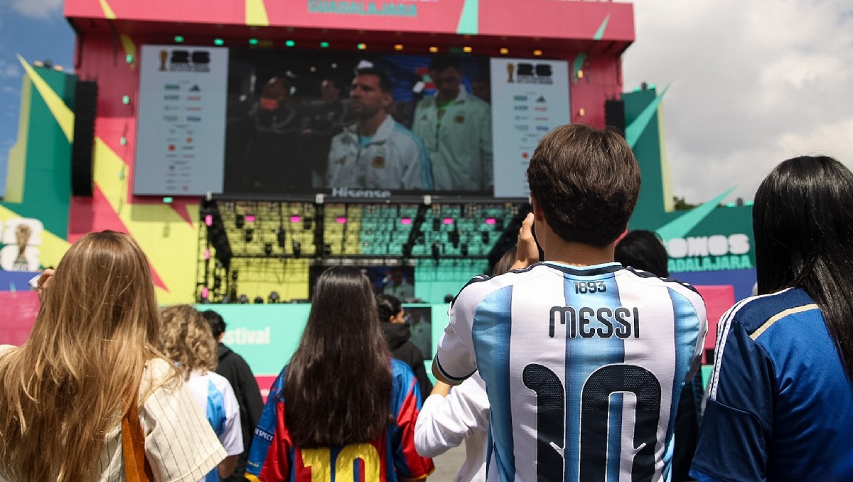 La Messimanía se apodera del Fan Fest de Guadalajara (Farid Santos)