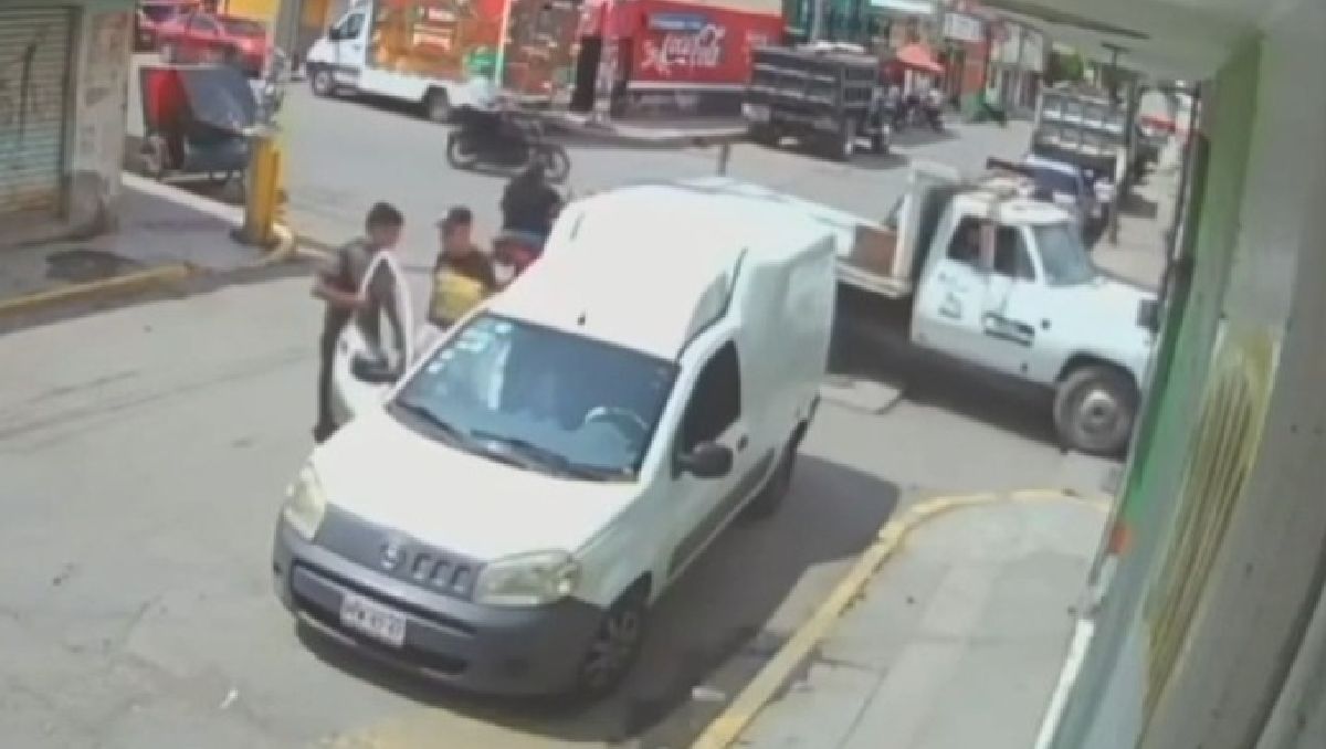 ¿Qué pasó? Vendedor de dulces apuñala a joven que no le quiso comprar