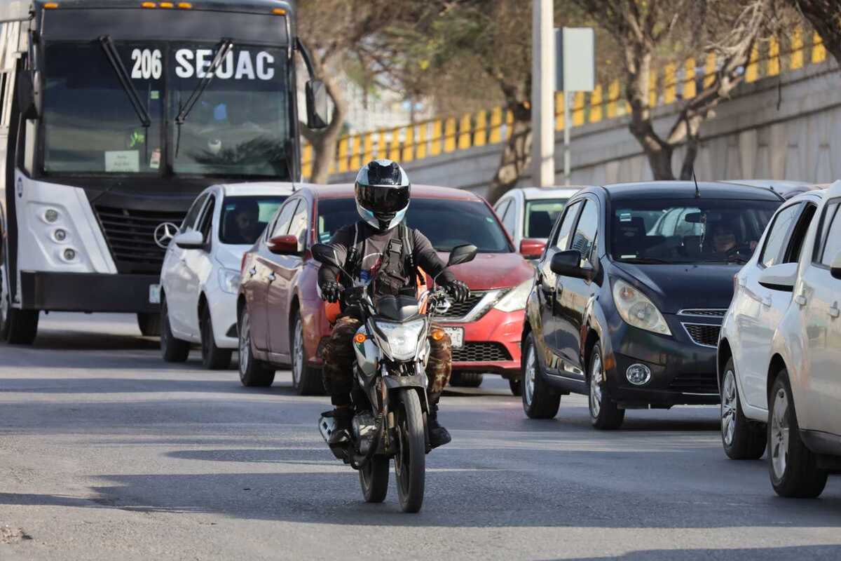 Autoridades señalan que velocidad, el consumo de alcohol y la falta de equipo de seguridad continúan como factores en accidentes.| Verónica Rivera.