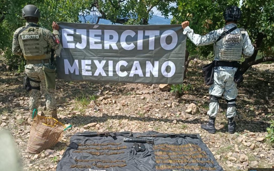 Durante el despliegue se aseguraron dos armas largas, un aditamento lanzagranadas, dos cargadores y 3 mil 015 cartuchos. | Especial