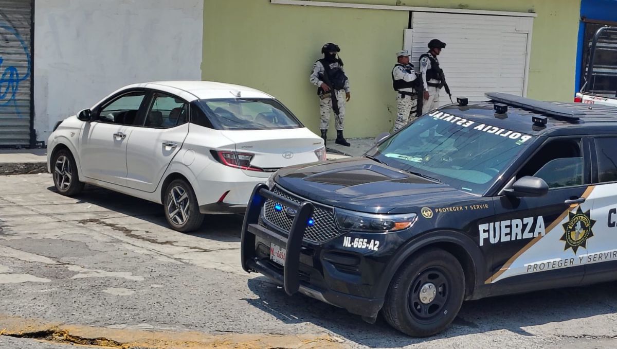 Los detenidos fueron puestos a disposición del Ministerio Público junto con el automóvil asegurado | Agustín Martínez