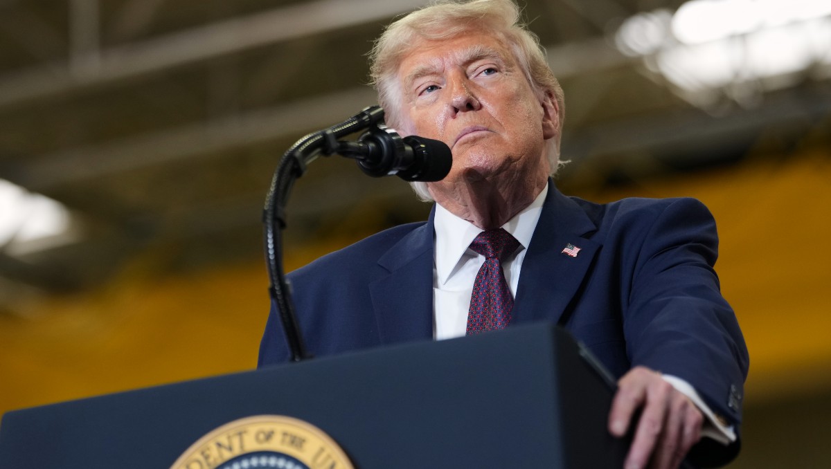 Donald Trump afirma que el estrecho de Ormuz permanecerá abierto. | AP