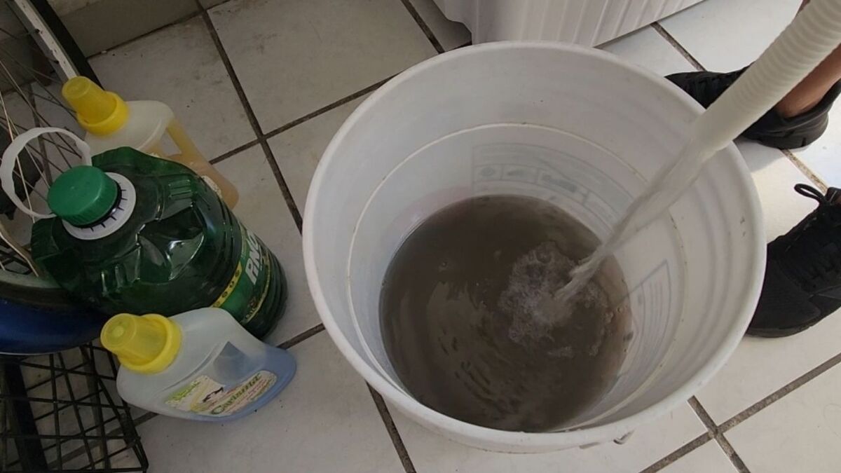 SIAPA: Vecinos de la colonia La Perla reportan agua negra e infecciones (Roberto Hurtado)