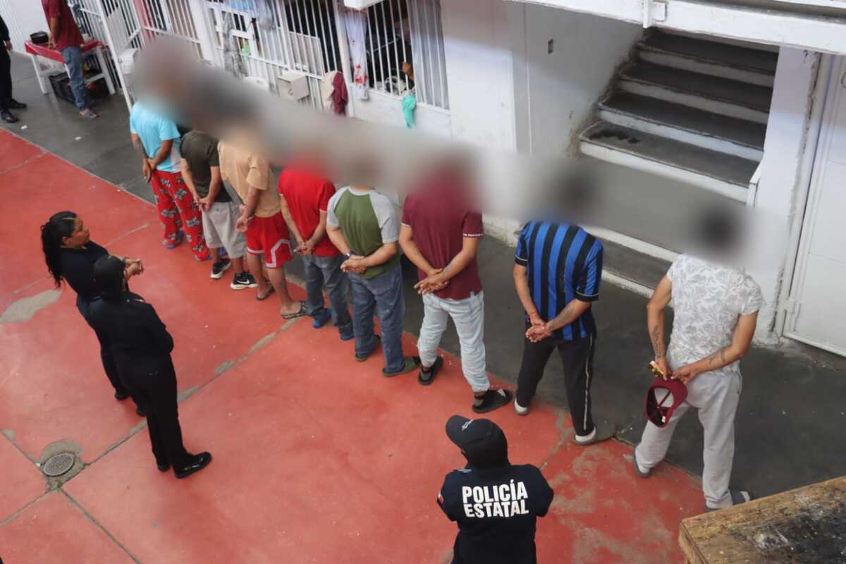 En Durango, aseguran objetos de riesgo en el CERESO No. 1. | Foto: cortesía Secretaria de Seguridad Pública de Durango.