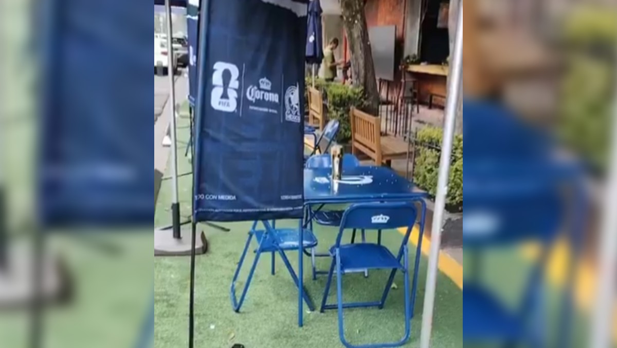 Mesas y sillas bloquean ciclovía en avenida Oaxaca; multa supera los 2 mil pesos | Especial
