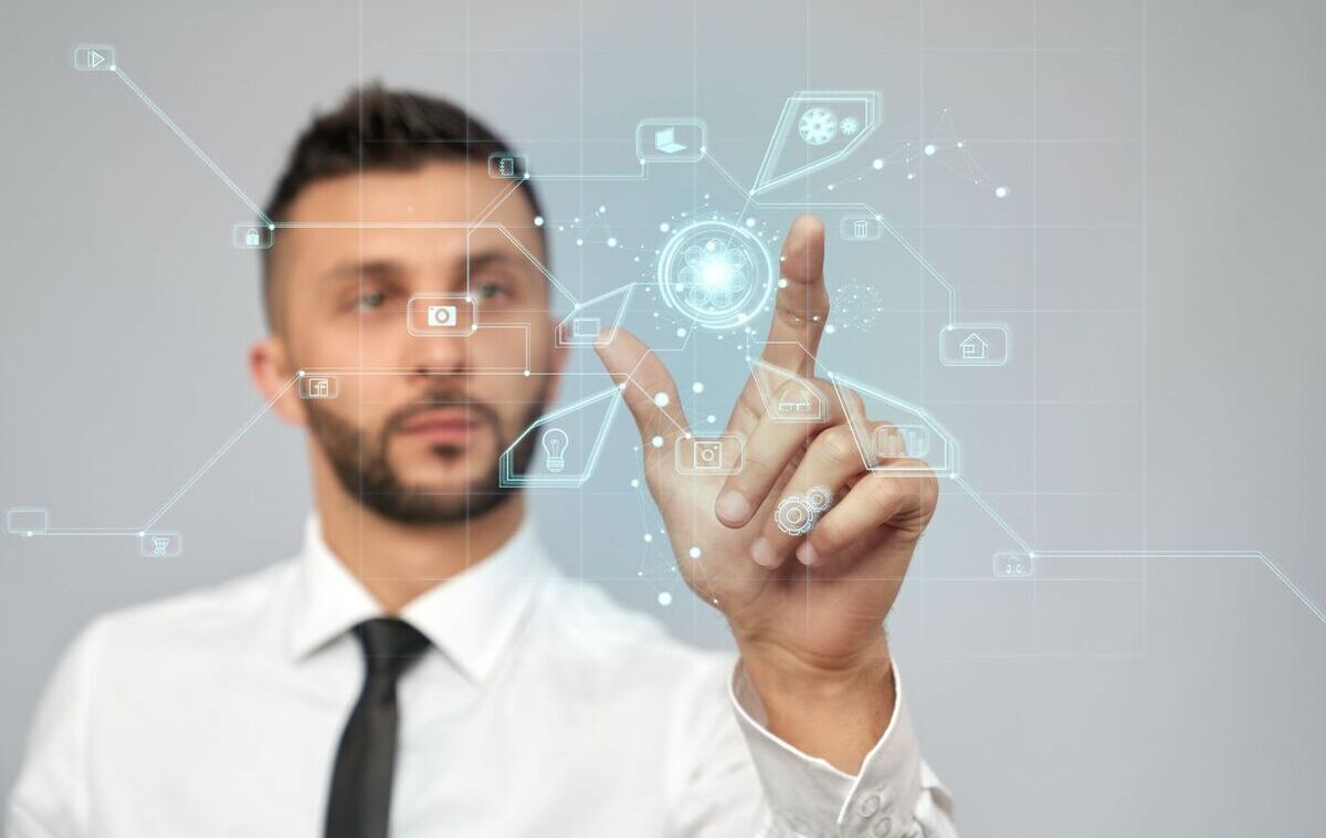 Amapro señala falta de talento humano por inteligencia artificial