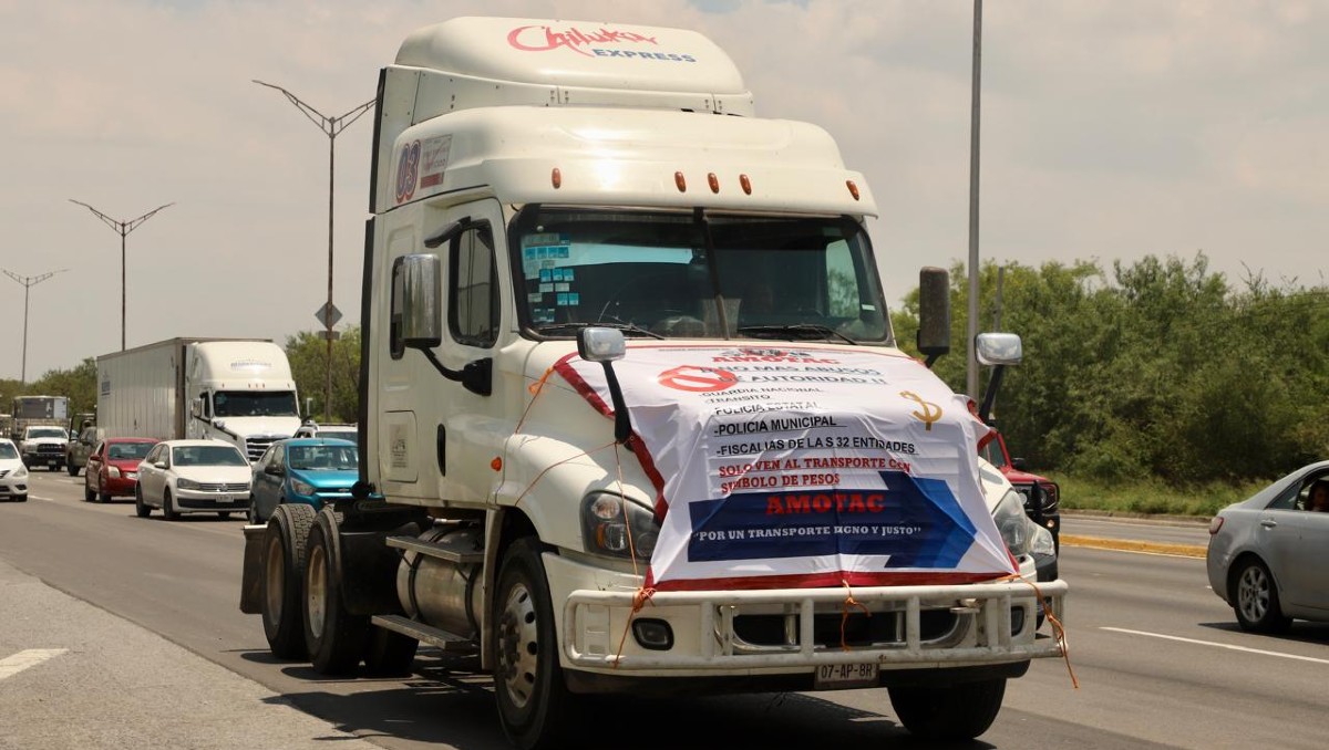 Protestan operadores del Amotac en Nuevo León | Roberto Alanís