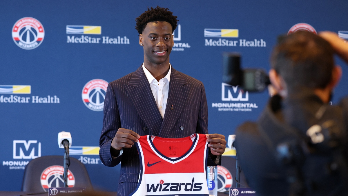 AJ Dybantsa llega a Washington con la misión de levantar a los Wizards (Reuters)